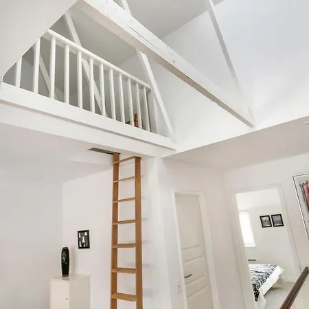 Front In Nykobing Sj