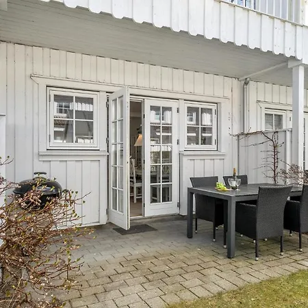 Front In Nykobing Sj *